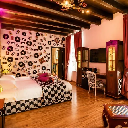 게스트하우스 Palazzo San Fedele - 4*